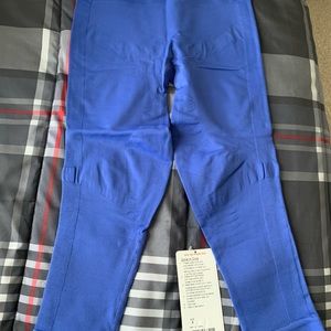 lululemon athletica Zoned In Crop NWT